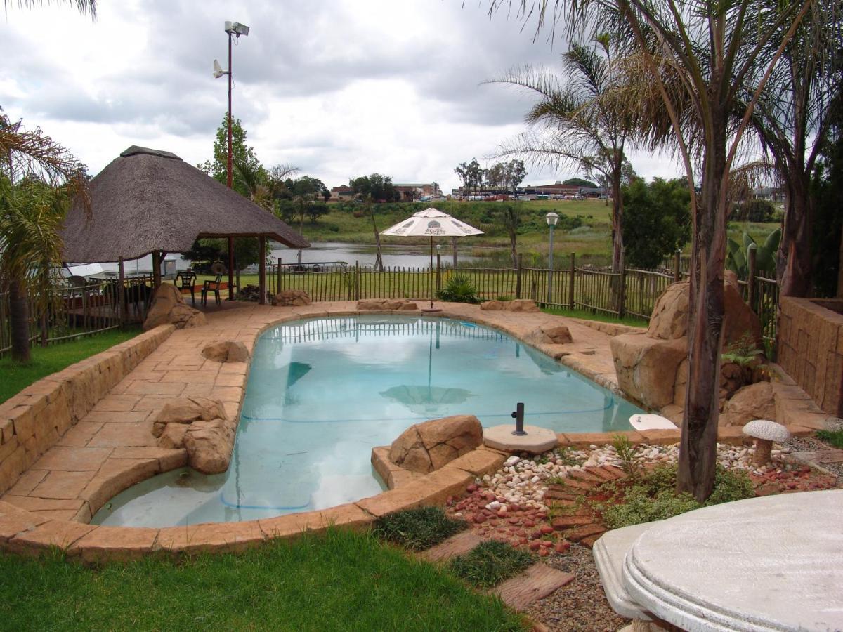 Waterside Lodge Cc Piet Retief Luaran gambar